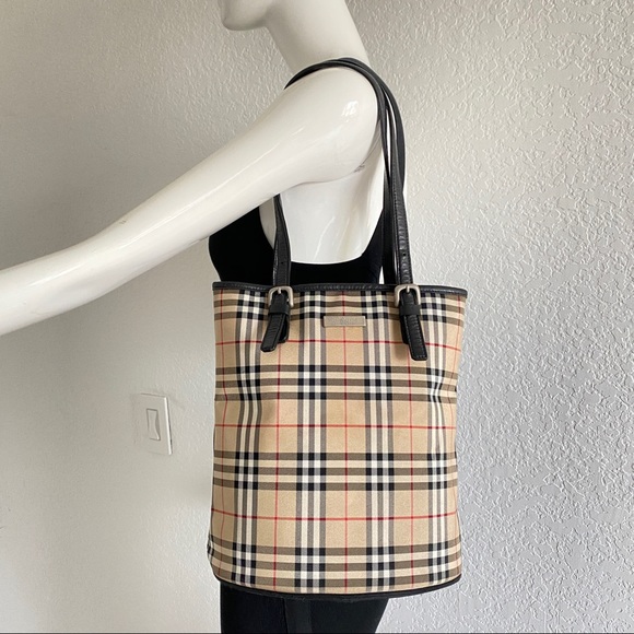 Burberry check bucket tote - Picture 2 of 9